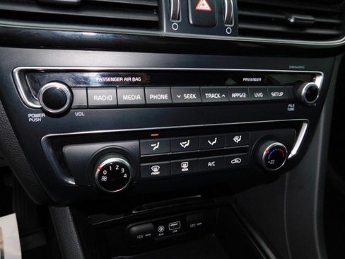 Used 2018 Kia Optima LX w/ 17" Alloy Wheels Package image 22