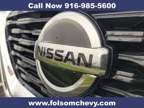 Used 2021 Nissan Rogue S image 33