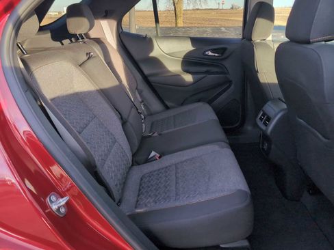 Used 2023 Chevrolet Equinox LT image 26