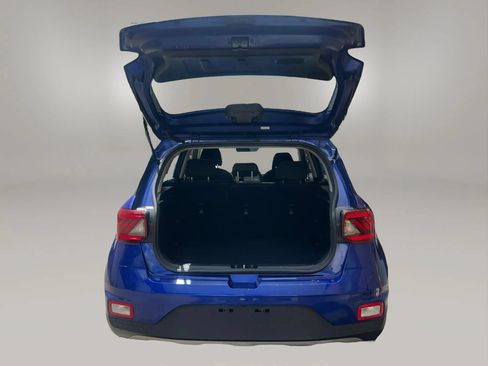 Used 2020 Hyundai Venue SEL FWD image 9