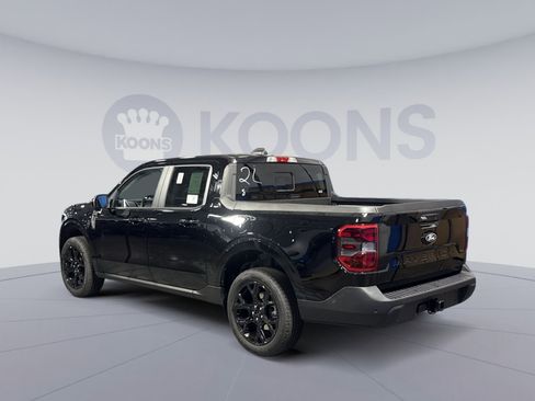 New 2025 Ford Maverick Lariat w/ Black Appearance Package image 4