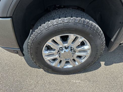 Used 2023 GMC Sierra 2500 Denali w/ Denali Ultimate Package AWD/4WD image 14