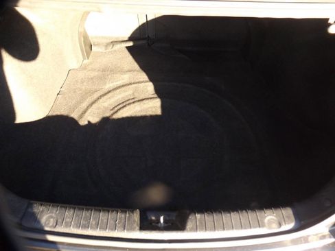 Used 2009 Hyundai Elantra GLS image 4