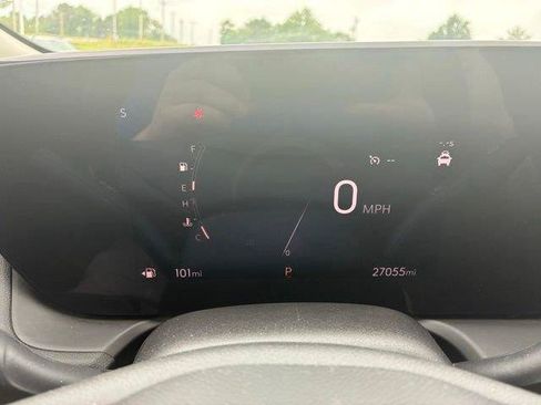 Used 2024 Buick Encore GX Sport Touring AWD/4WD image 17