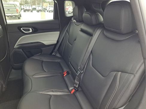 New 2026 Jeep Compass Limited image 18