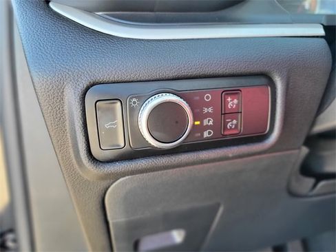 Certified 2023 Ford Explorer XLT image 21