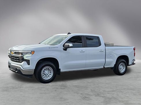 Used 2023 Chevrolet Silverado 1500 LT w/ Protection Package image 3