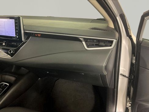 Used 2021 Toyota Corolla LE FWD image 26