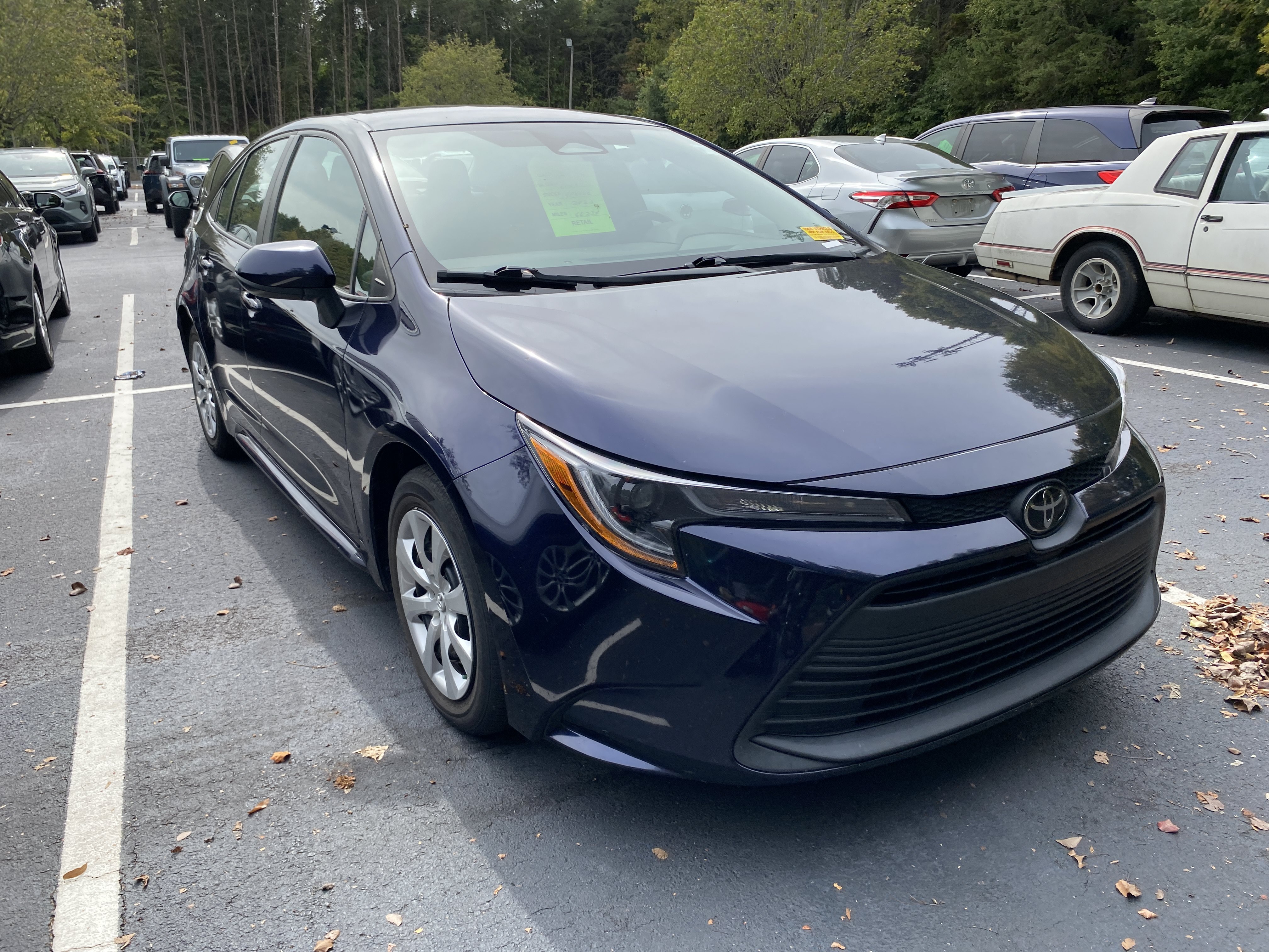 Used 2023 Toyota Corolla LE FWD image 4