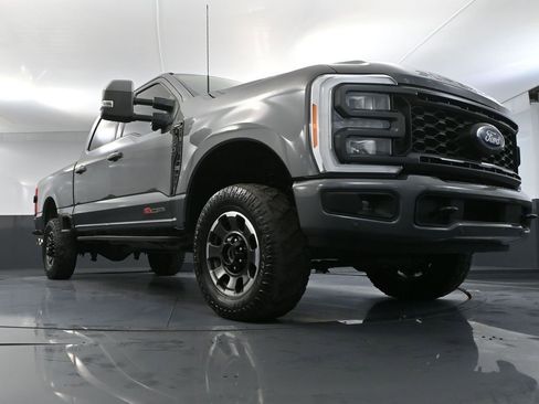 Used 2023 Ford F250 Lariat w/ Tremor Off-Road Package image 55