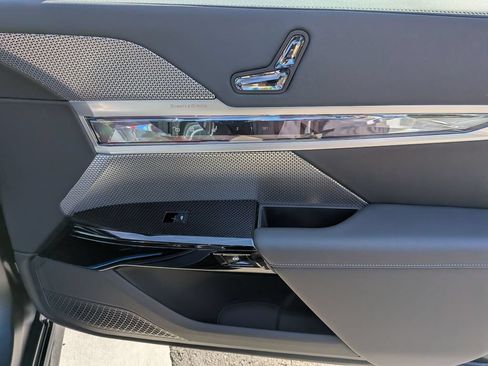 New 2026 BMW 740i RWD image 13