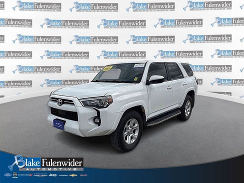 Used 2022 Toyota 4Runner SR5 image 1