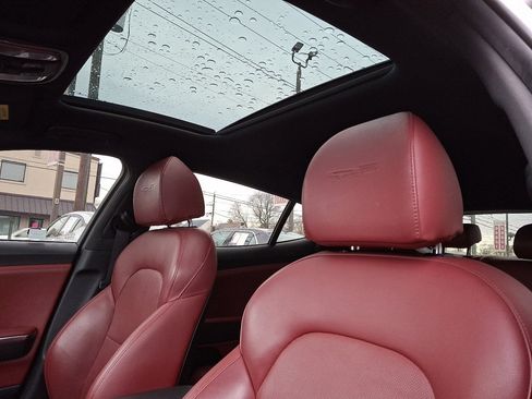 Used 2022 Kia Stinger GT-Line w/ Sun & Sound Package image 24