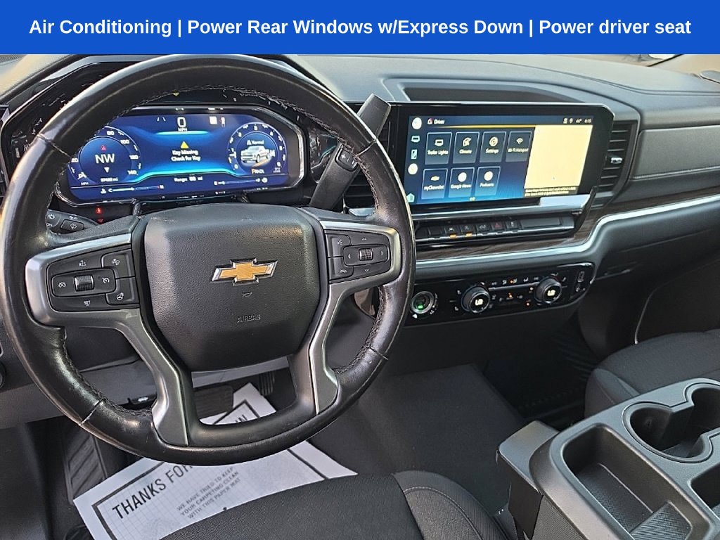 Used 2022 Chevrolet Silverado 1500 LT AWD/4WD image 2