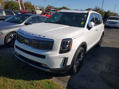 Used 2021 Kia Telluride SX w/ Towing Package image 2