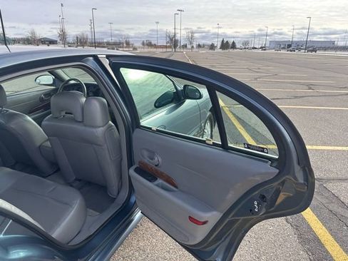 Used 2002 Buick Le Sabre Custom w/ Luxury Pkg image 26