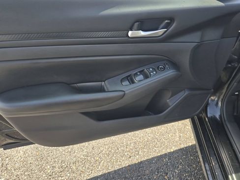 Used 2022 Nissan Altima 2.5 S FWD image 21