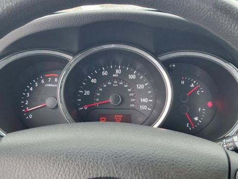 Used 2013 Kia Sorento LX w/ Value Pkg image 24