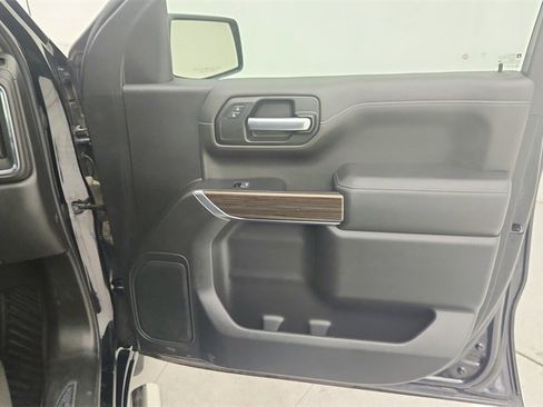 Used 2021 Chevrolet Silverado 1500 LT image 31