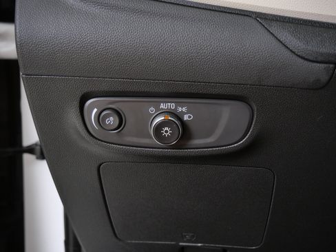 Used 2025 Buick Encore GX Avenir w/ Avenir Technology Package AWD/4WD image 26