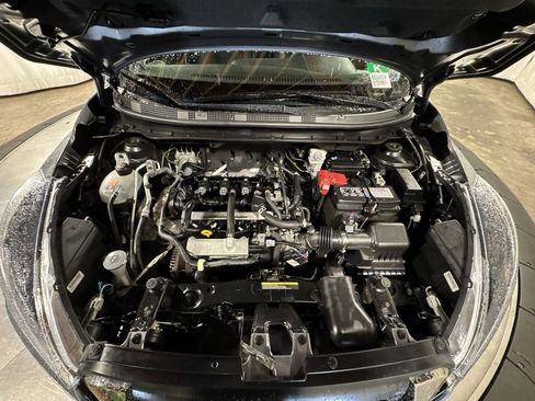 Used 2020 Nissan Kicks SR image 31