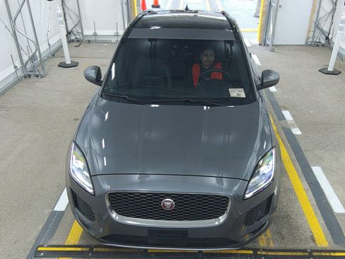 Used 2020 Jaguar E-PACE SE image 2