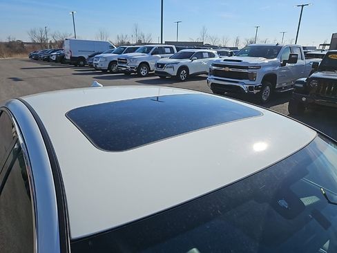 Used 2018 INFINITI Q50 Luxe w/ Essential Package (3.0T Luxe) image 9