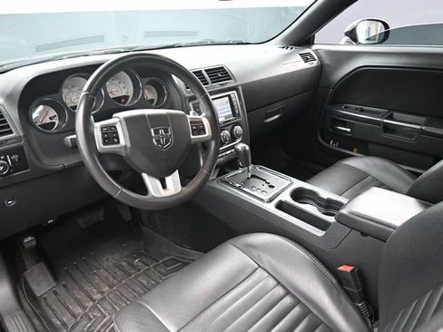 Used 2013 Dodge Challenger SXT RWD image 12