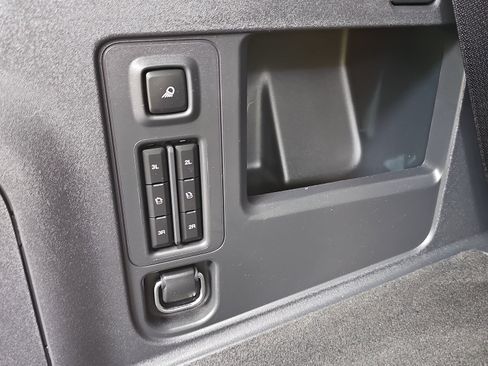 Used 2025 Ford Expedition King Ranch AWD/4WD image 14