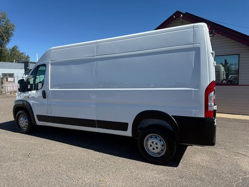 Used 2021 RAM ProMaster 2500 image 6