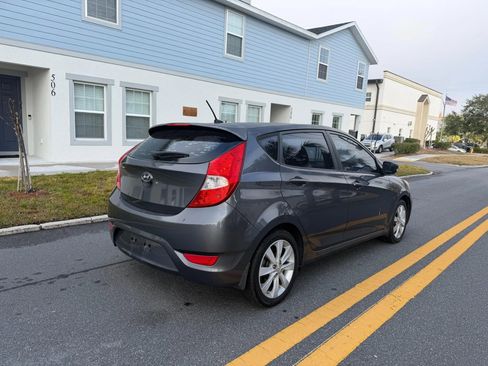 Used 2013 Hyundai Accent SE FWD image 7