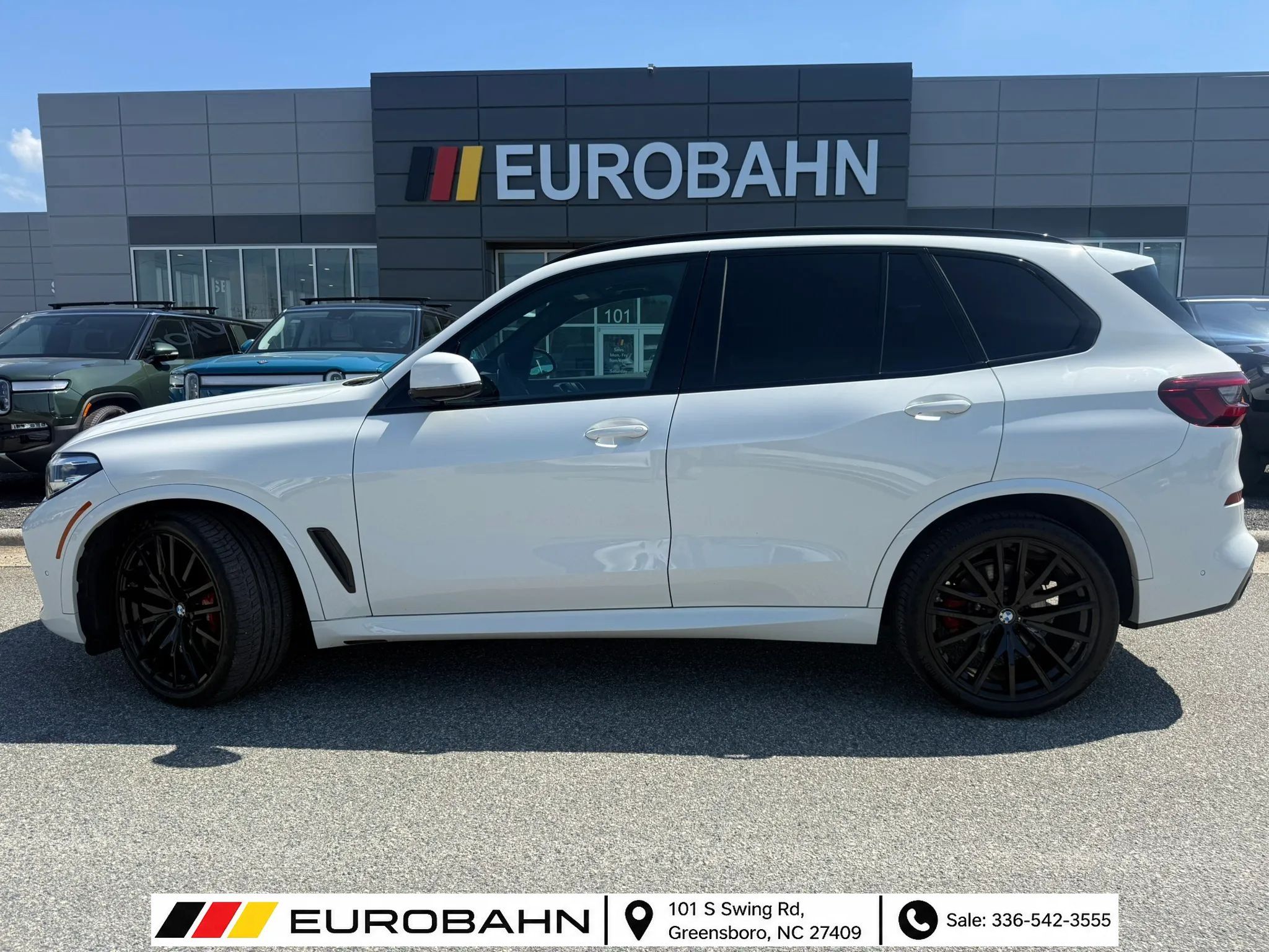Used 2022 BMW X5 xDrive40i w/ M Sport Package AWD/4WD image 2