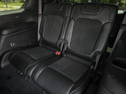 Used 2023 Jeep Grand Cherokee L Laredo AWD/4WD image 30