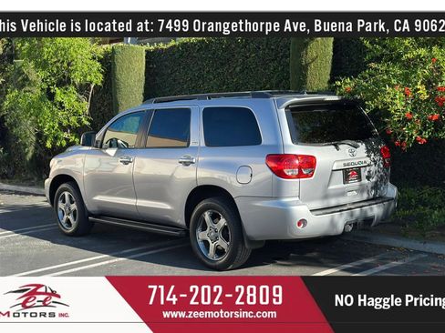 Used 2012 Toyota Sequoia SR5 w/ Sport Appearance Pkg image 9