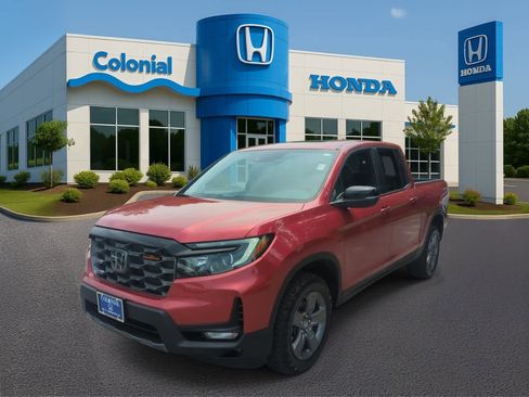 Used 2024 Honda Ridgeline TrailSport image 2