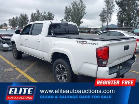 Used 2018 Toyota Tacoma TRD Sport w/ Technology Package image 6