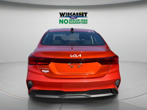 Used 2023 Kia Forte LXS w/ LXS Technology Package FWD image 23