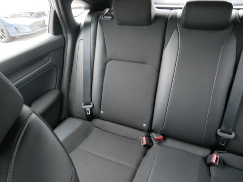 Used 2024 Honda Civic Sport image 12