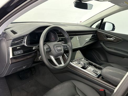 Used 2024 Audi Q7 2.0T Premium w/ Convenience Package AWD/4WD image 4