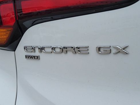 Used 2024 Buick Encore GX Preferred AWD/4WD image 6