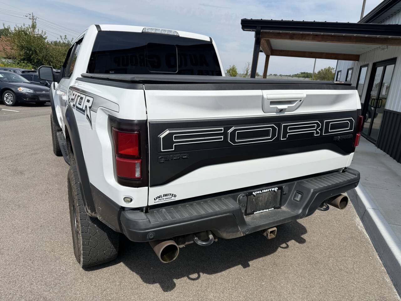 Used 2018 Ford F150 Raptor w/ Equipment Group 802A Luxury AWD/4WD image 10