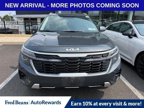 Used 2024 Kia Seltos S AWD/4WD image 2