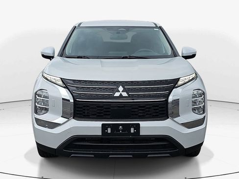Used 2022 Mitsubishi Outlander ES AWD/4WD image 12