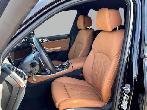 Used 2025 BMW X5 sDrive40i w/ M Sport Package RWD image 25