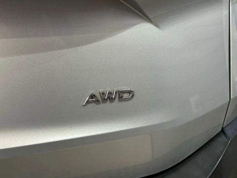 Used 2021 Nissan Rogue SV image 36