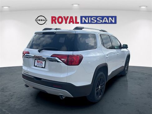Used 2019 GMC Acadia SLT image 7