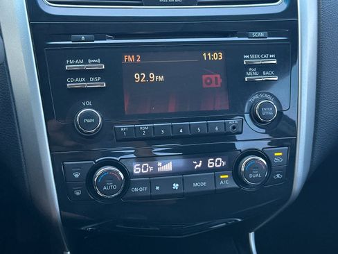 Used 2013 Nissan Altima 2.5 SV FWD image 17