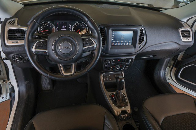 Used 2019 Jeep Compass Latitude FWD image 21