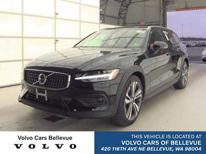 Used 2025 Volvo V60 B5 Cross Country Plus