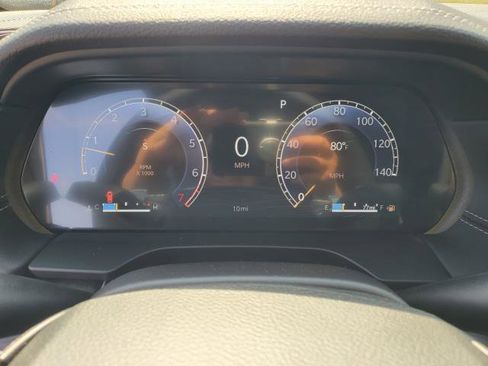 New 2025 Jeep Grand Cherokee L Limited w/ Black Appearance Package image 9